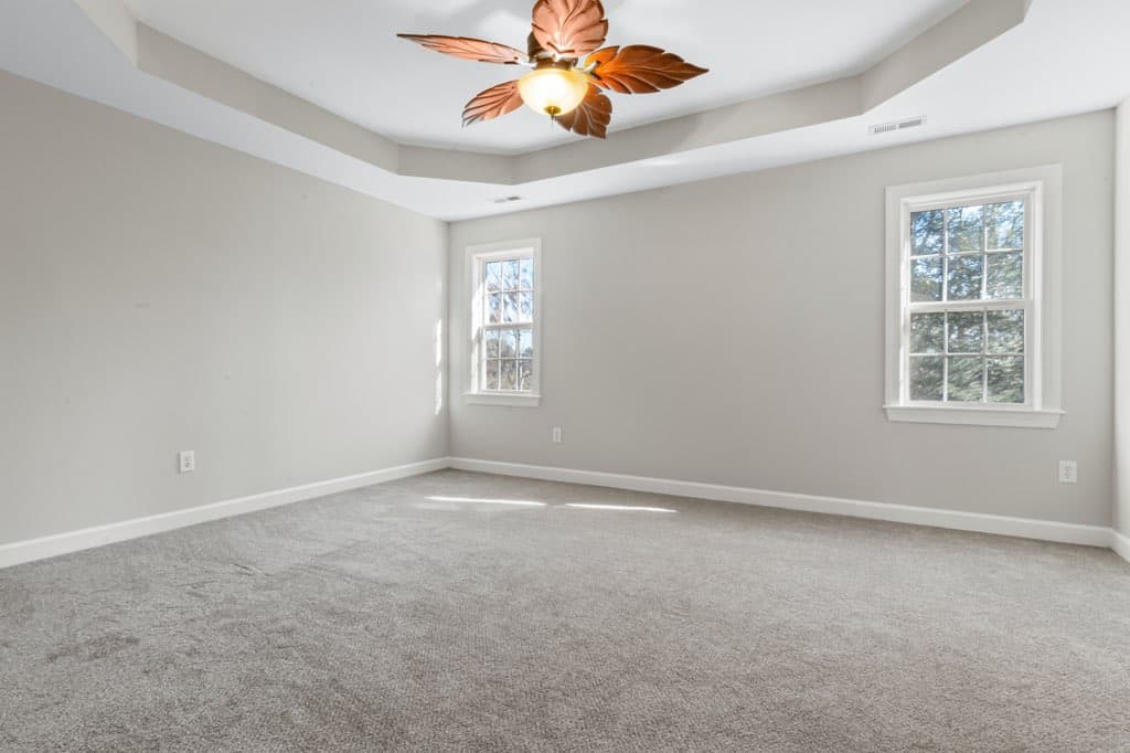 Chambre vide avant home staging IA